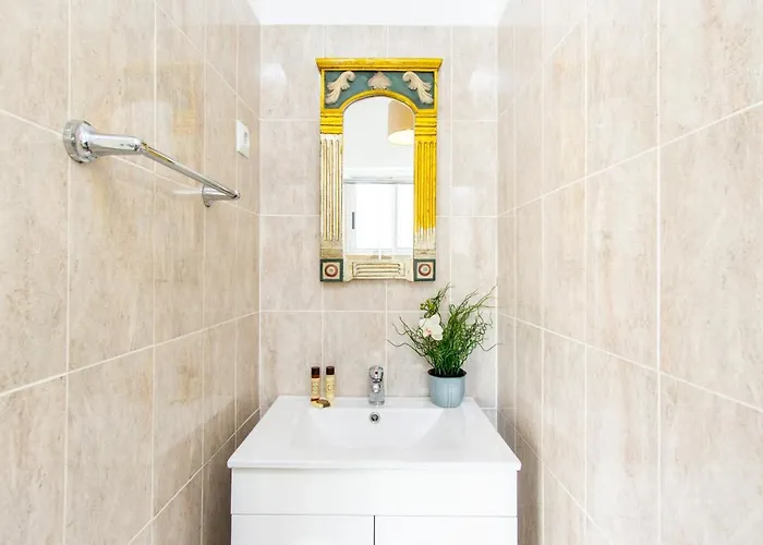 Stylish Apt In Saldanha Central Lisbon Living アパート リスボン
